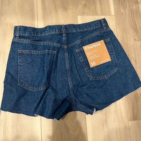 NWT Reformation Charlene High Rise Cutoff Denim Jean Shorts Cesme Dark Blue - Picture 8 of 8